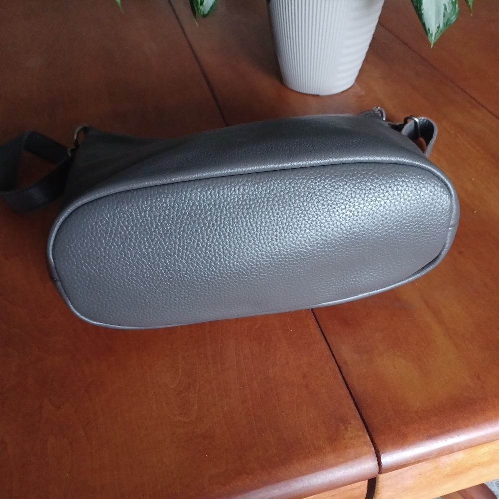 Like New The Sak Bag. - Picture 4 of 4